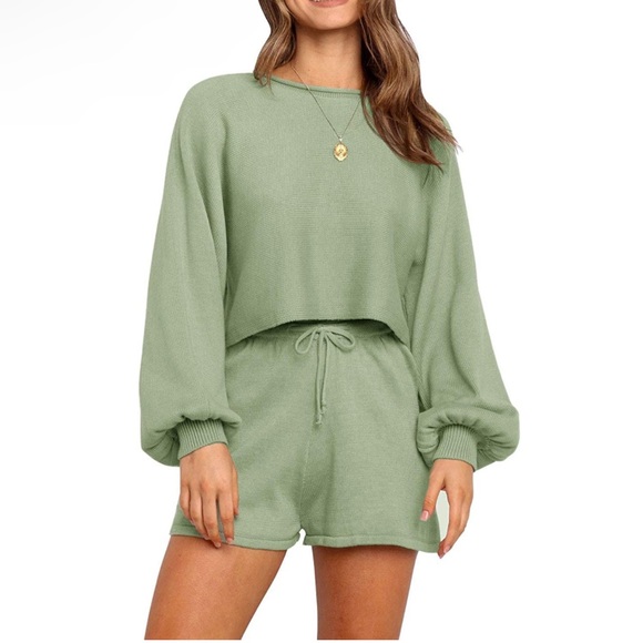 Boutique Green Knit Long Sleeve Sweater & Drawstring Pocket Shorts Set - Picture 13 of 13